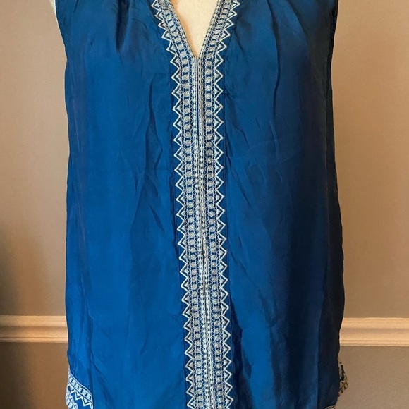 Beautiful Tangerine Embroidered Top - Picture 6 of 13